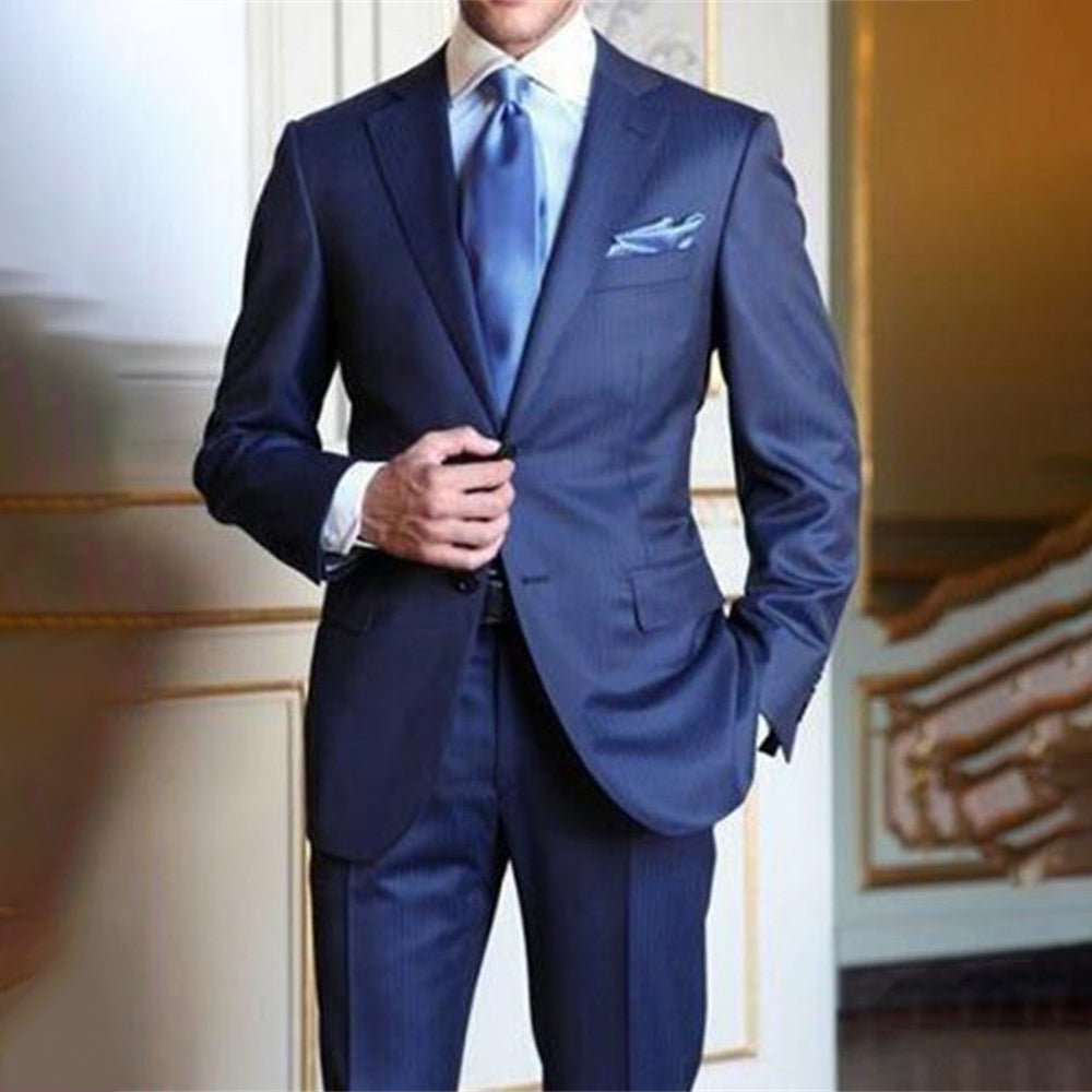 Casual Business Bleu marine avec une cravate bleu ciel ensemble Slim Fit 2 Piece Jacket Pantalon pour homme de bureau - Vêtement pour : Homme qui vise l'excellence !